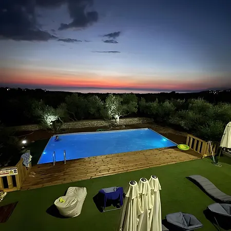 Elements Of Diros Casa de hóspedes Pírgos Dhiroú