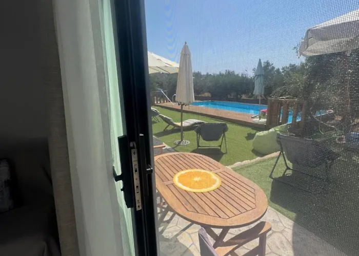 Elements Of Diros Guest house 3*